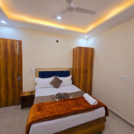Hotel Blu Plaza Gurgaon Eksteriør bilde