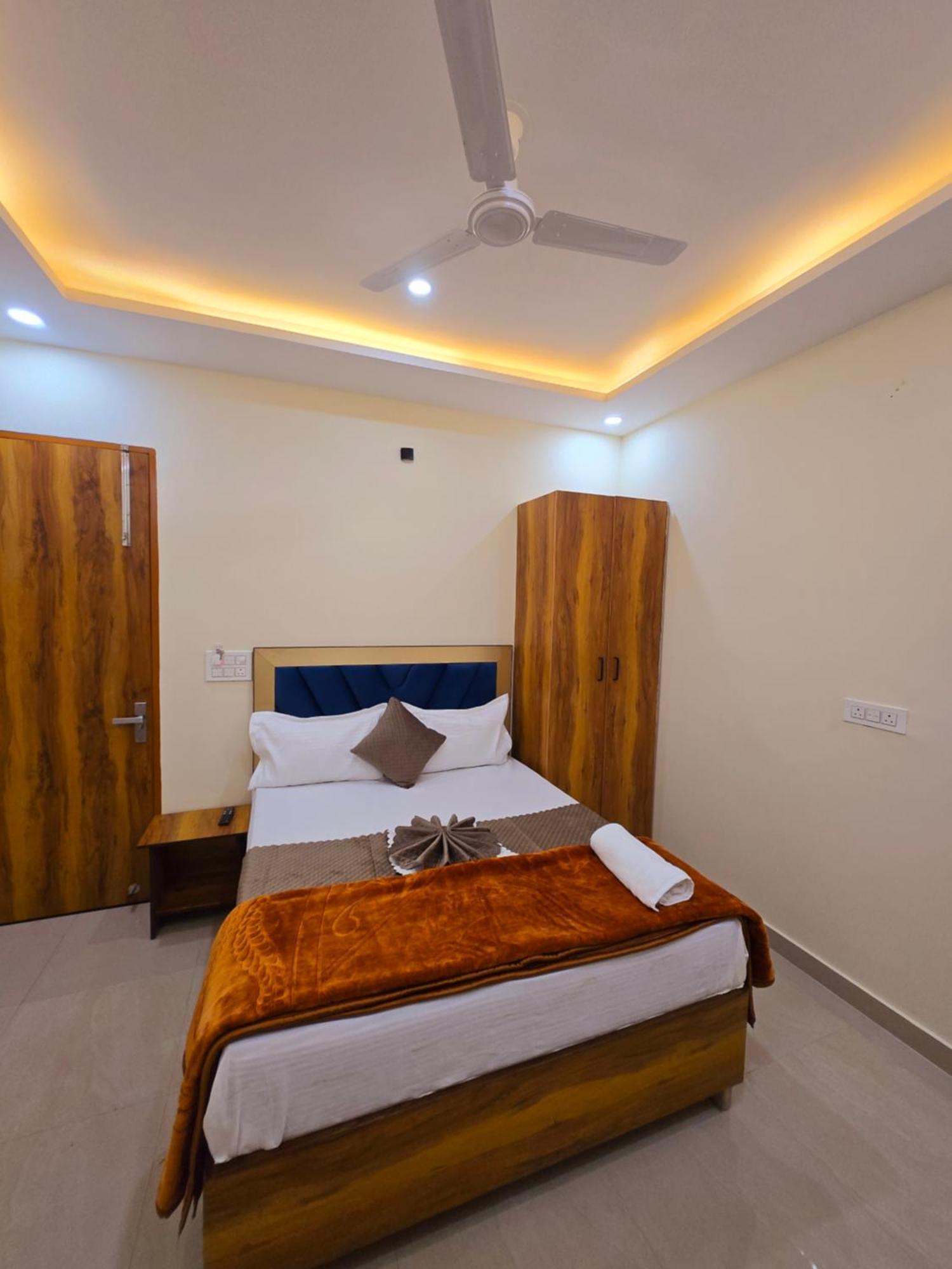 Hotel Blu Plaza Gurgaon Eksteriør bilde