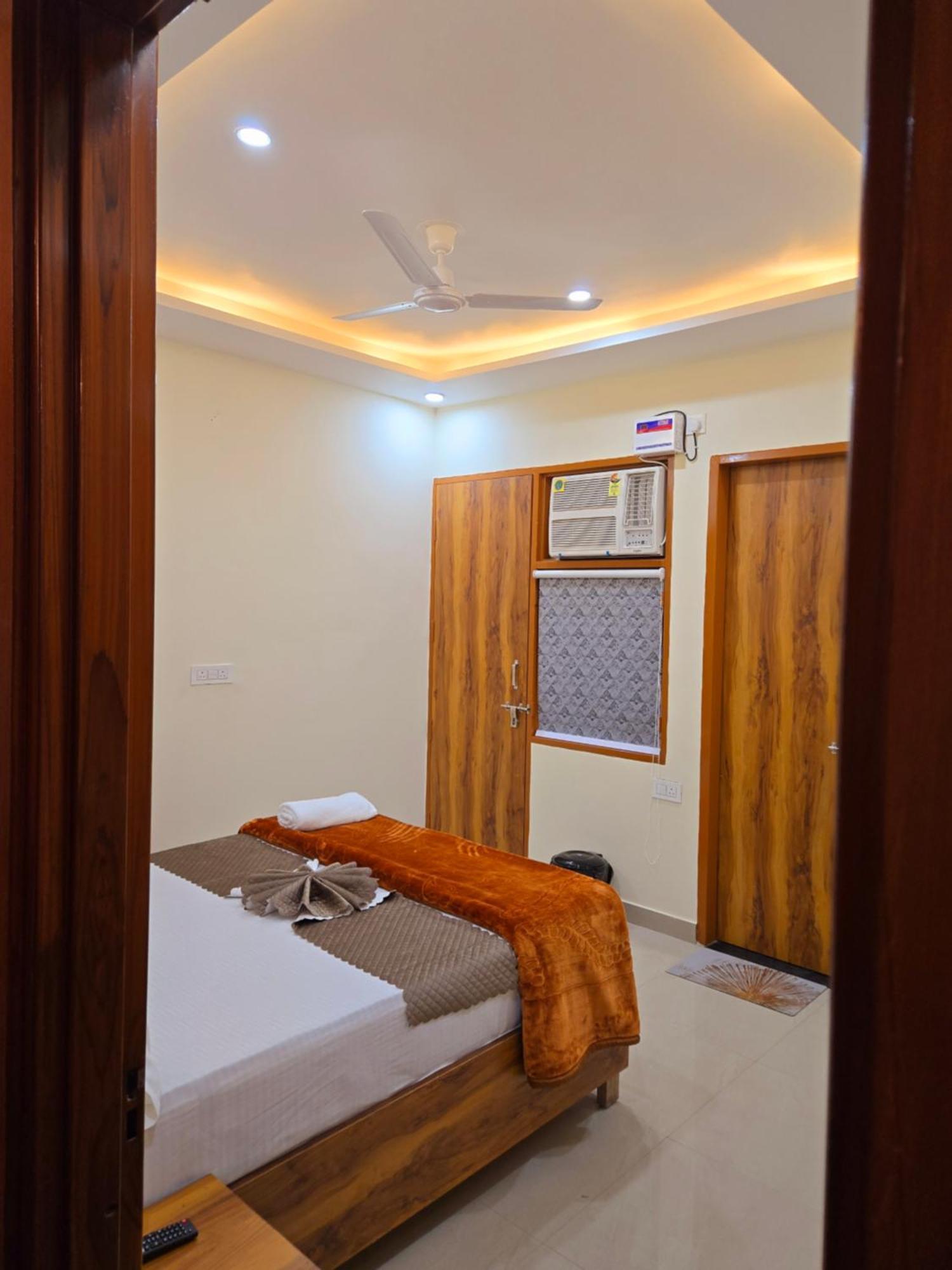 Hotel Blu Plaza Gurgaon Eksteriør bilde