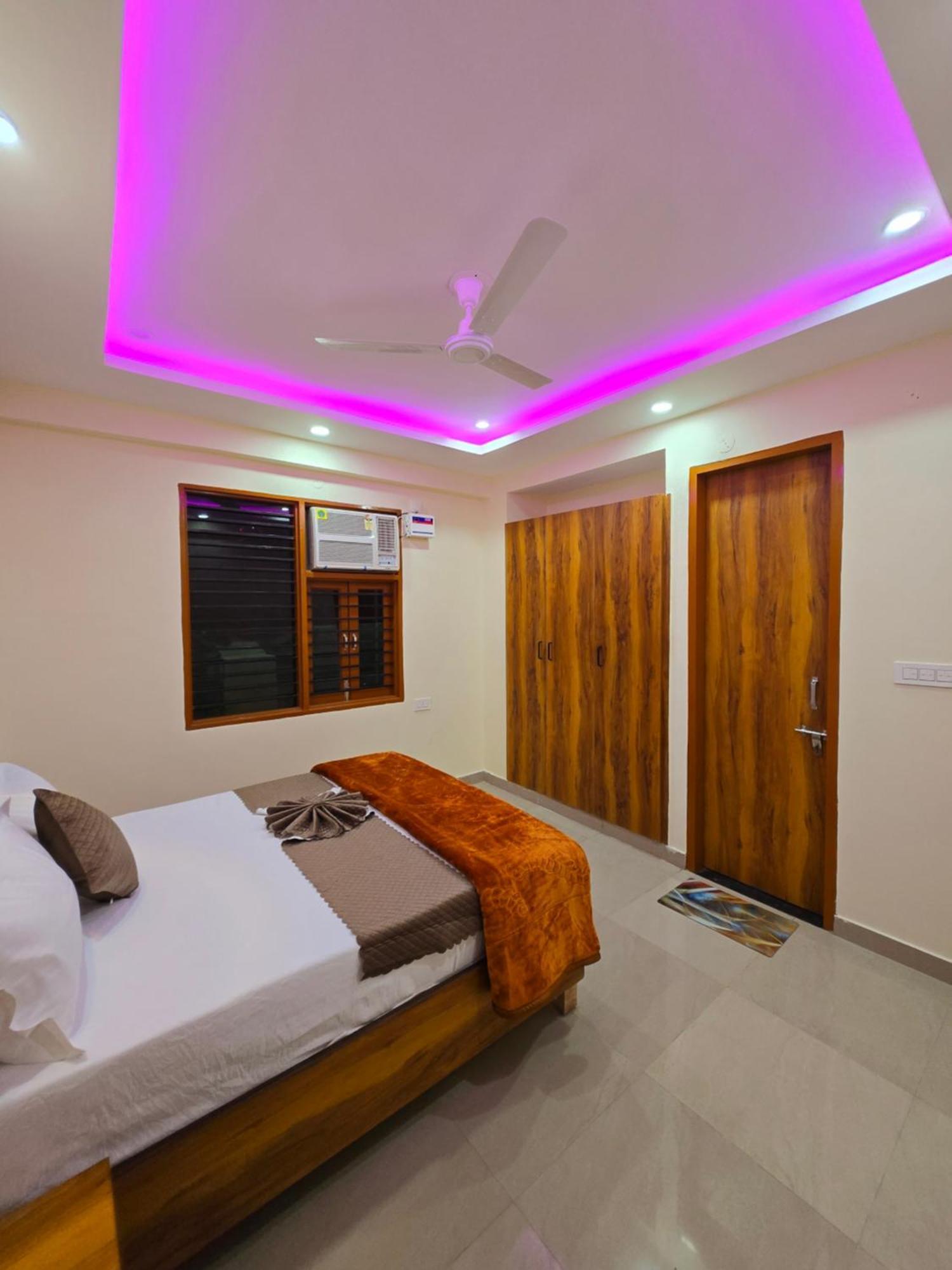 Hotel Blu Plaza Gurgaon Eksteriør bilde